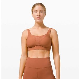 Lululemon Run Times Bra 36D in Desert Sun
